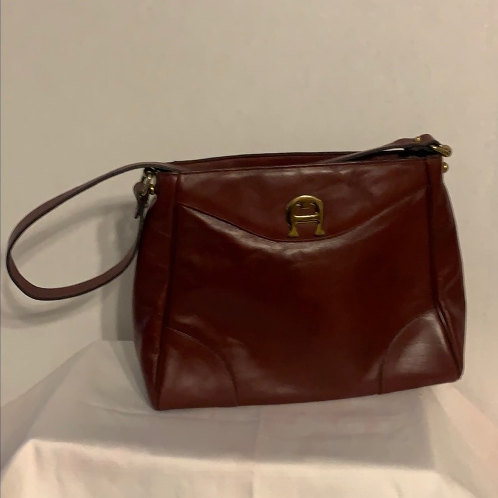 Vintage etienne aigner red leather bag